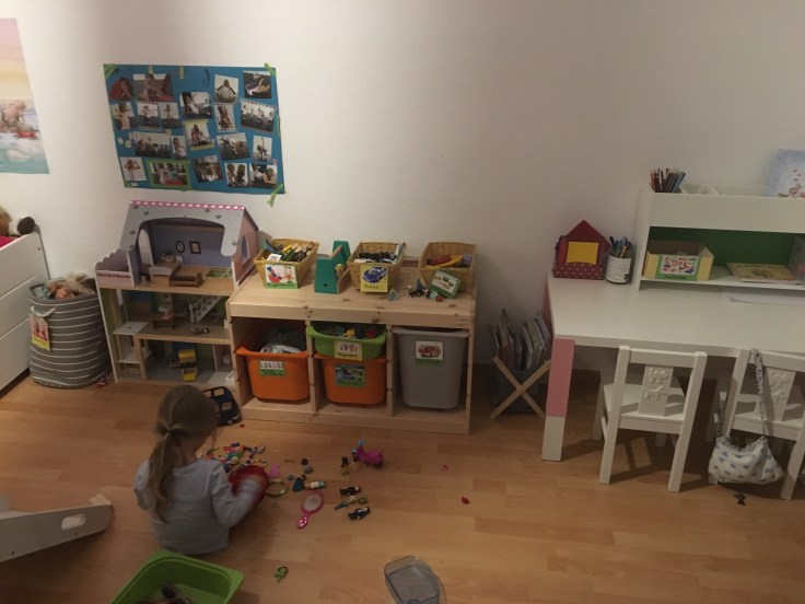 Montessori Kinderzimmer