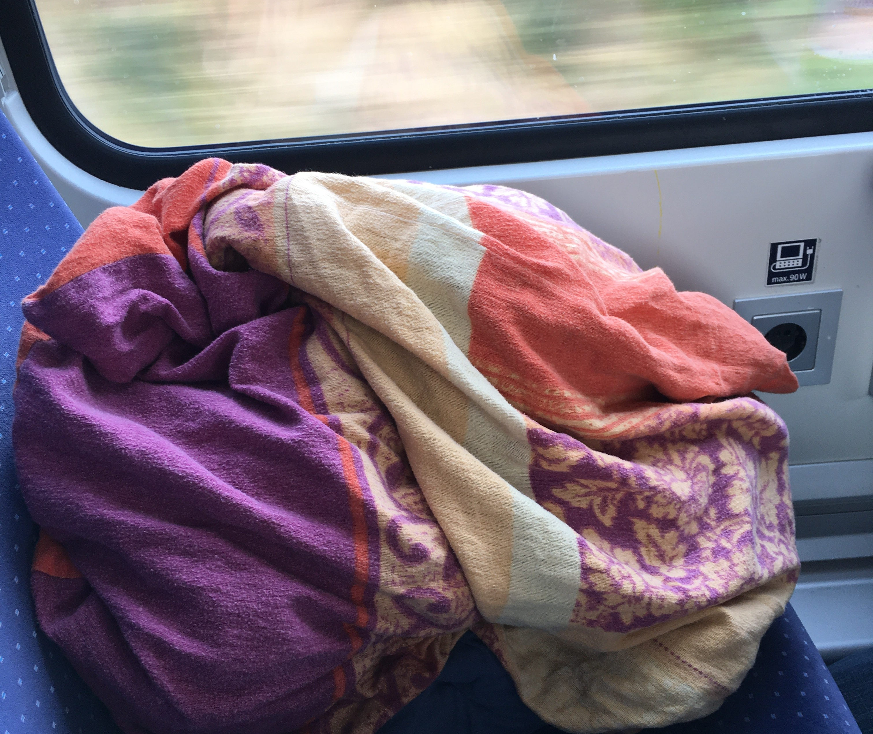 Kuschelkissen im Zug