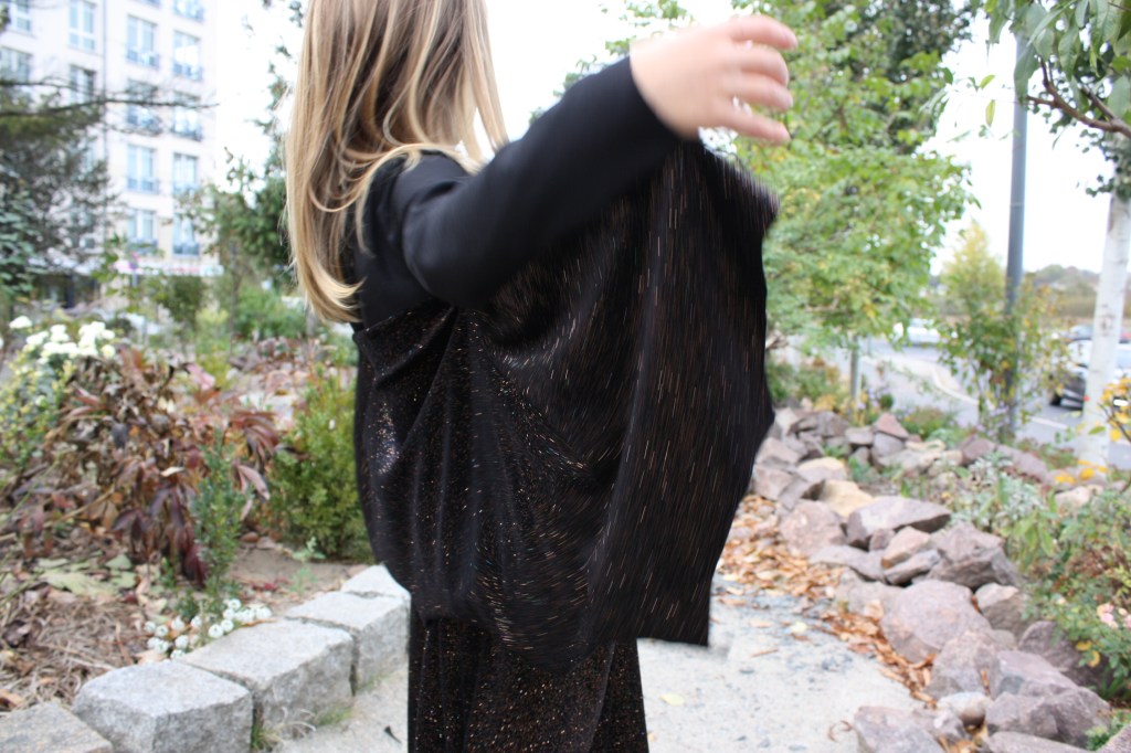 Fledermaus Kostüm Flügel ausbreiten