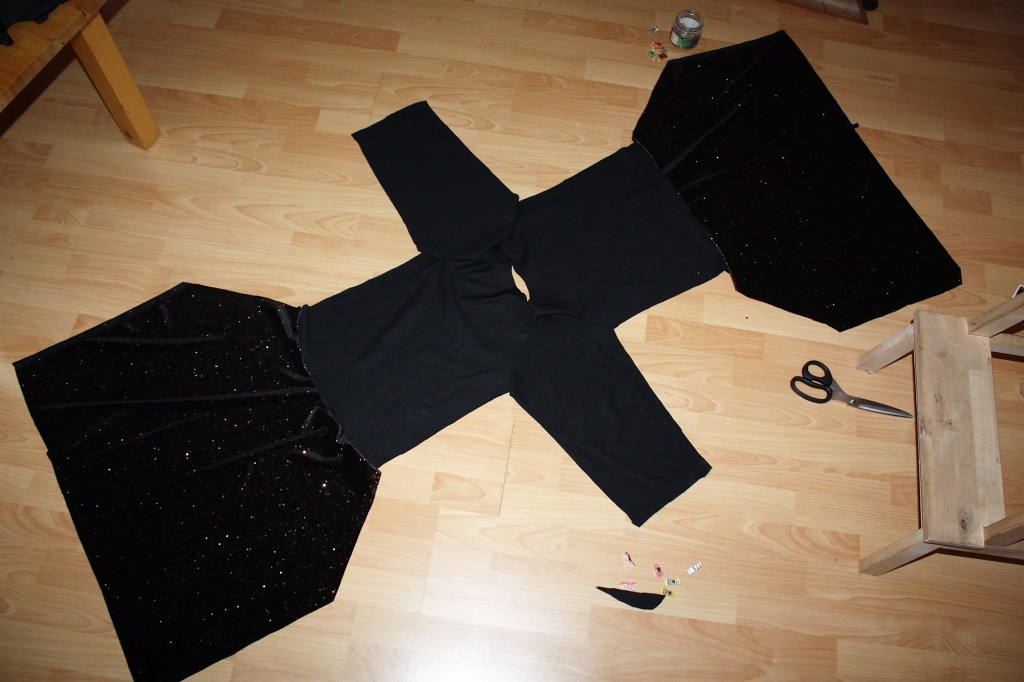 Fledermaus Kostüm offen