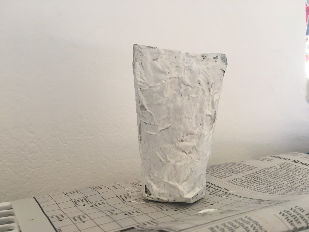 Klopapier Rolle Pappmache