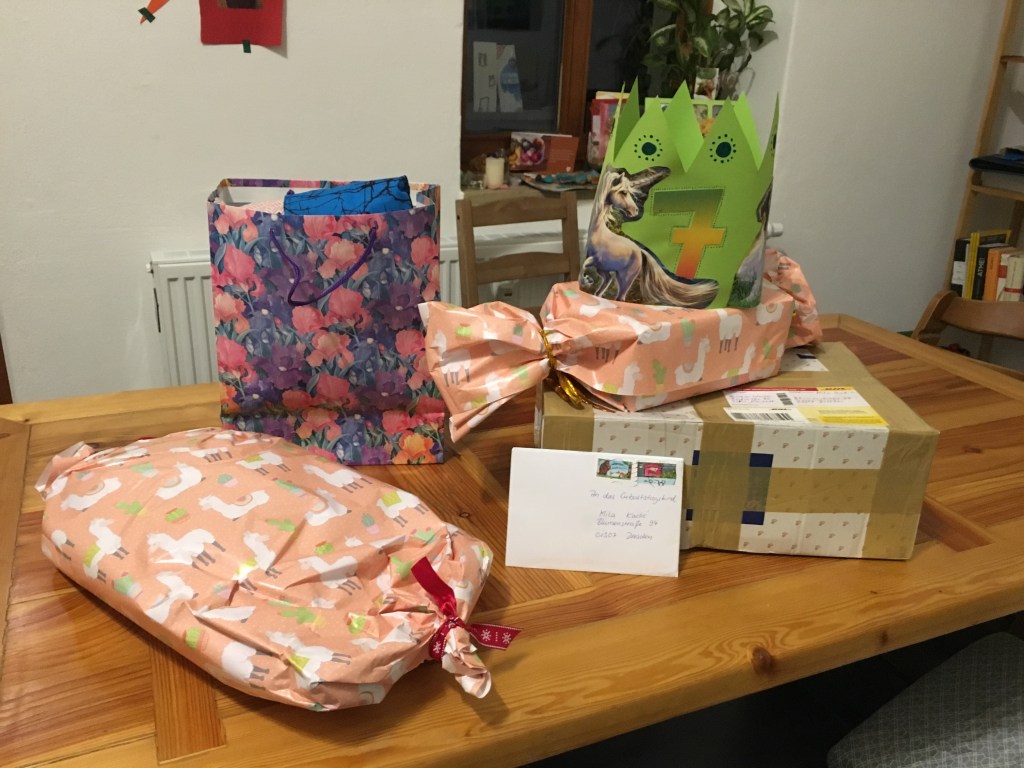 Maxi wird 7 Jahre alt und das sind ihre Gescheeeenke