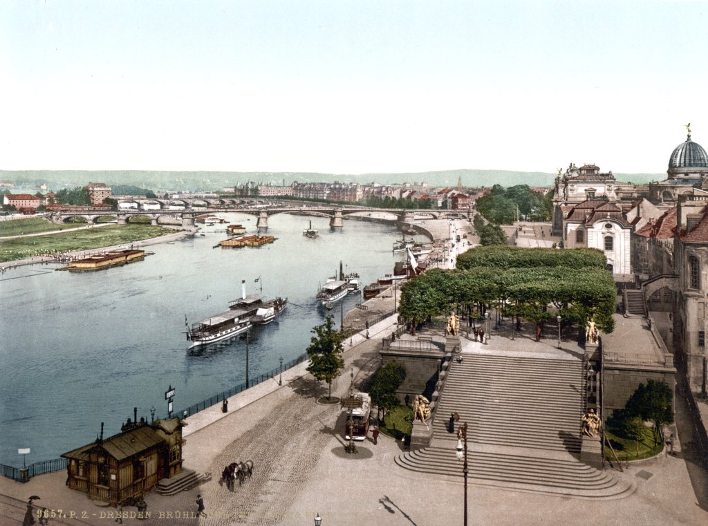 Flussschwimmbad Dresden 1900