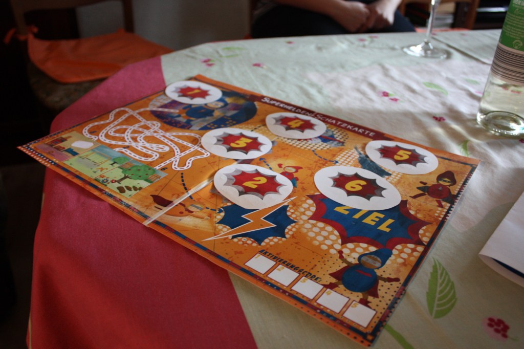 Superhelden-Schatzsuche: wir sind superstarke&nbsp;Mädchen!