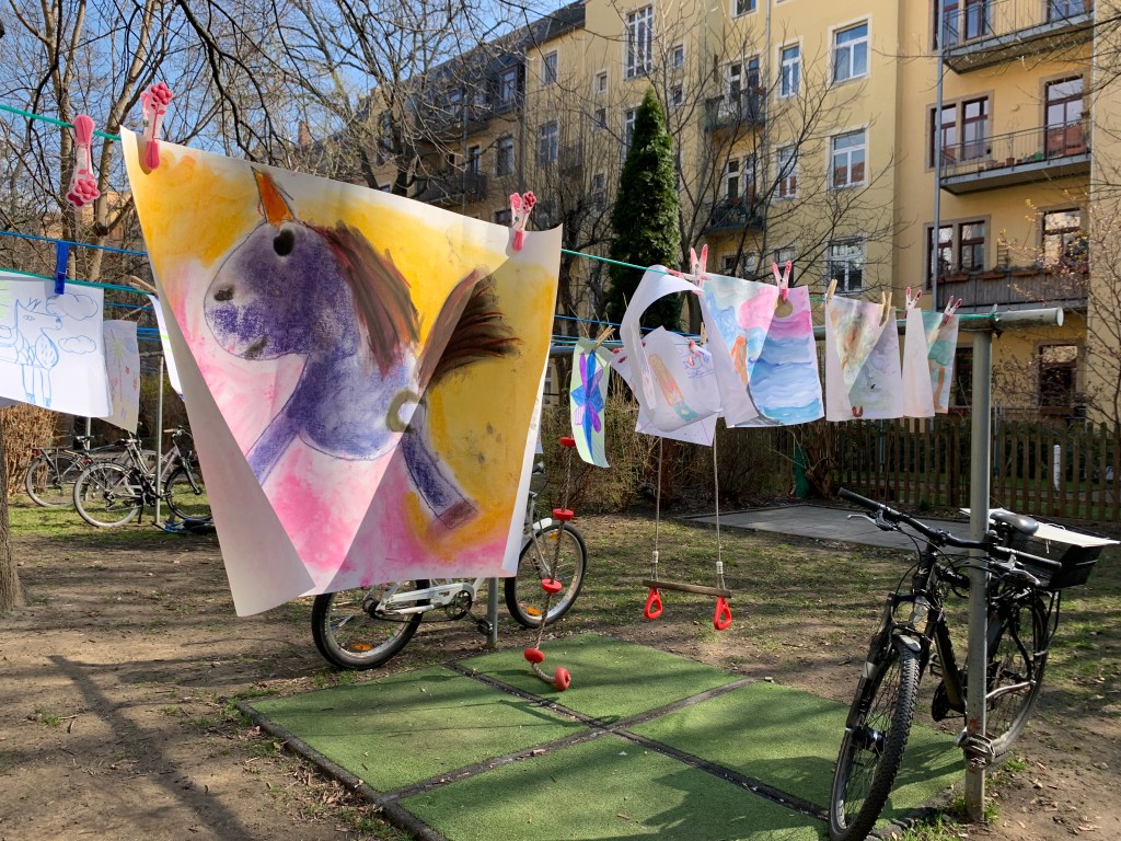 Ausstellung von Kindern