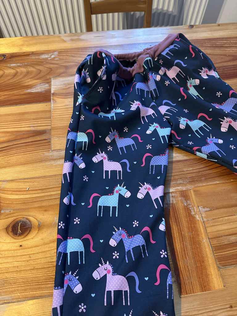 Einhorn-Schneehose für Kinder