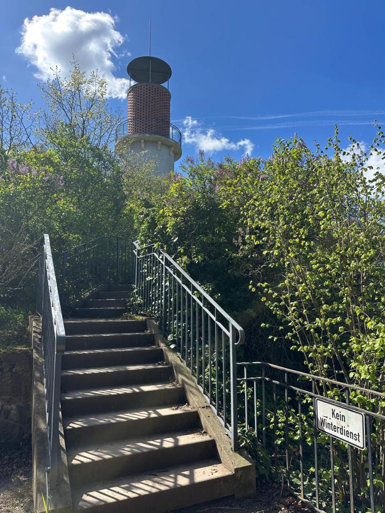 Turm mit Treppe